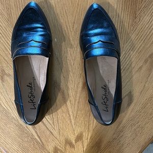 Women’s dress shoes